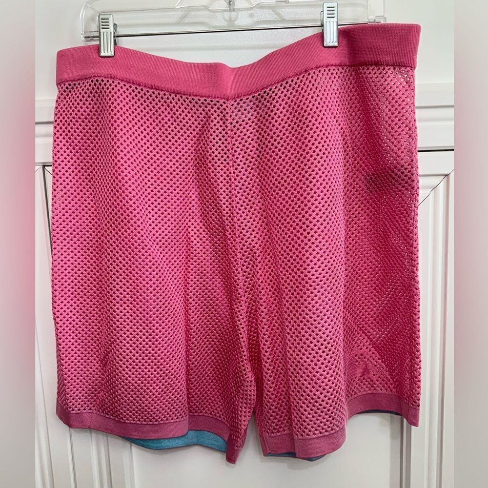 Burberry Pink Mesh Shorts Size Large - Picture 4 of 9